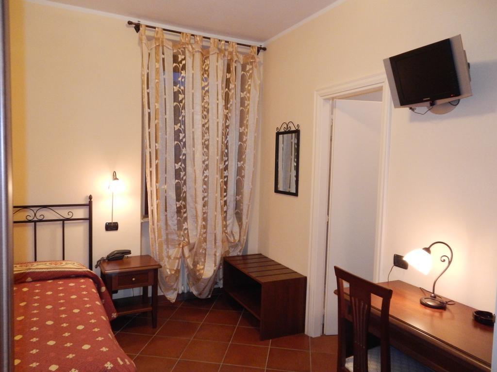 Risthotel Pizzeria Italia Godiasco Room photo